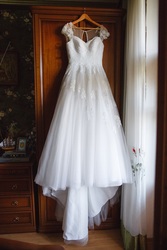 Продам свое свадебное платье бренда Avenue Diagonal